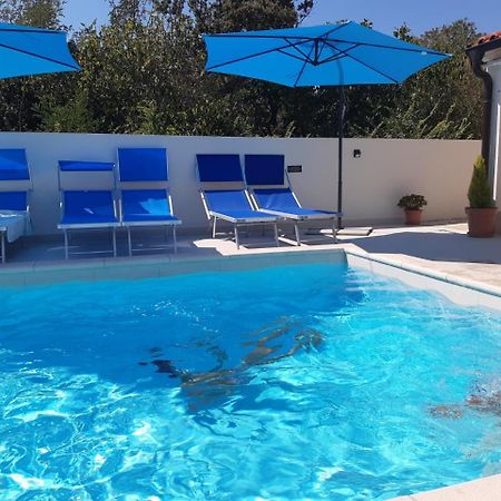 Villa Bianca - Apartment With Private Pool プリヴラカ エクステリア 写真